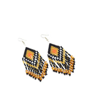 Aretes Tribal